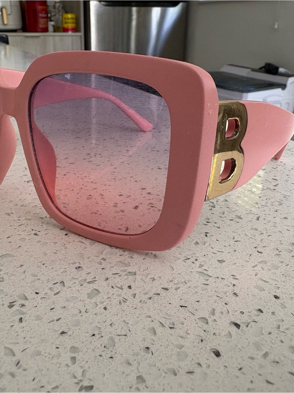 Chic Pink Square Sunglasses with Gold 'B' Temple Accent